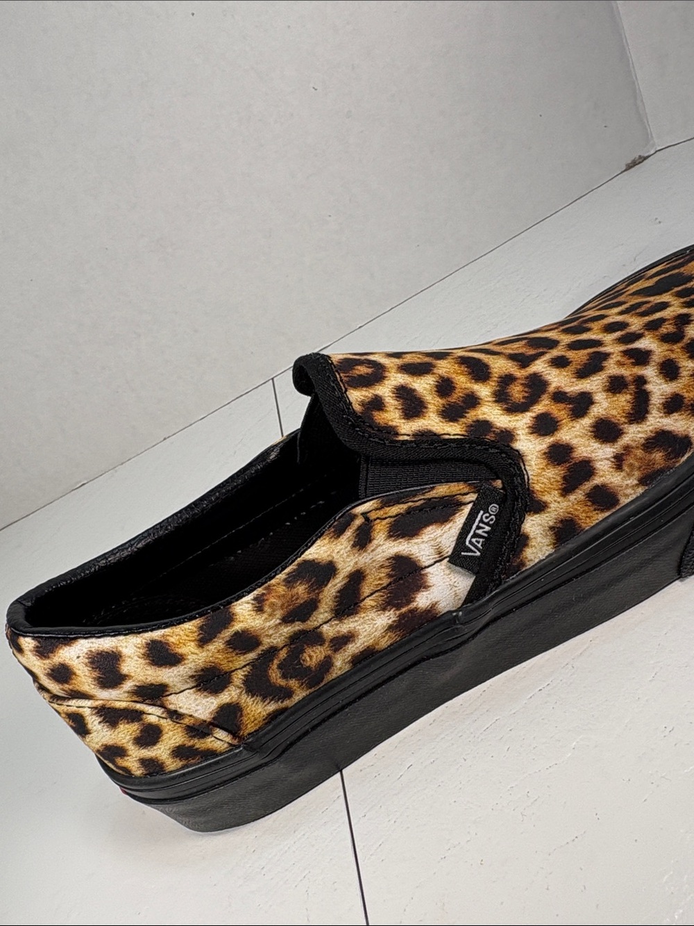 NWT Vans Classic Slip-Ons in Wild Leopard Print Women’s 8 - Picture 7 of 10